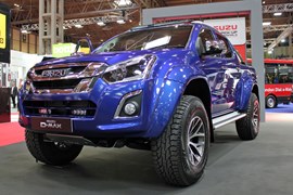 Isuzu D-Max AT35 Safir at the CV Show 2019