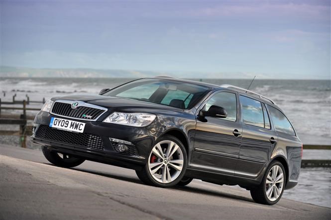 Skoda Octavia vRS - fast estate cars