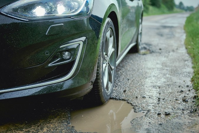 Ford Focus pothole - How to claim for pothole damage
