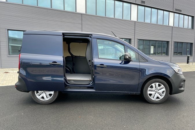 Renault Kangoo side door open