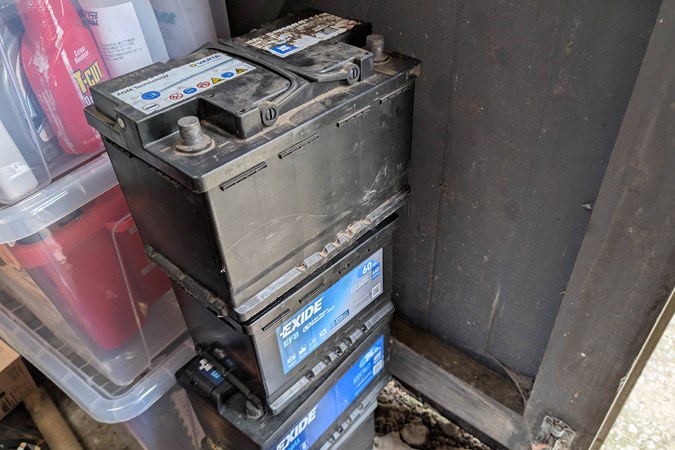 How to change a car battery