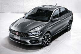 Grey 2019 Fiat Tipo Saloon front three-quarter