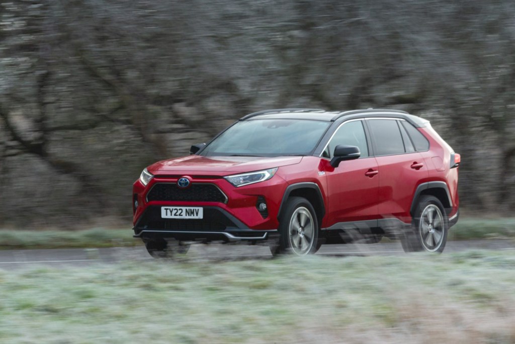 Best hybrid cars to lease 2025 - clean, green efficient cars on finance