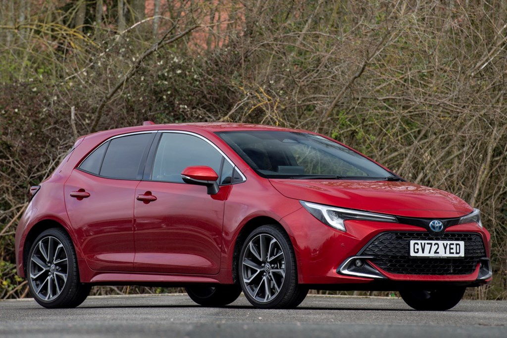 Best hybrid cars to lease 2025 - clean, green efficient cars on finance