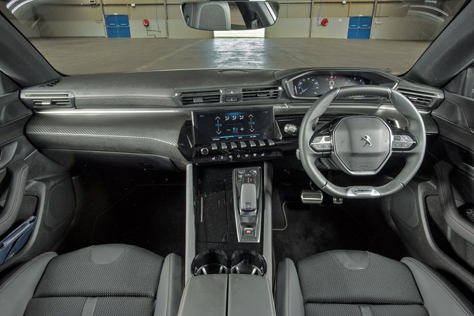 2019 Peugeot 508 SW interior