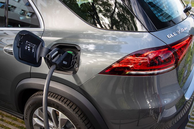 2020 Mercedes GLE plug-in hybrid plugged in