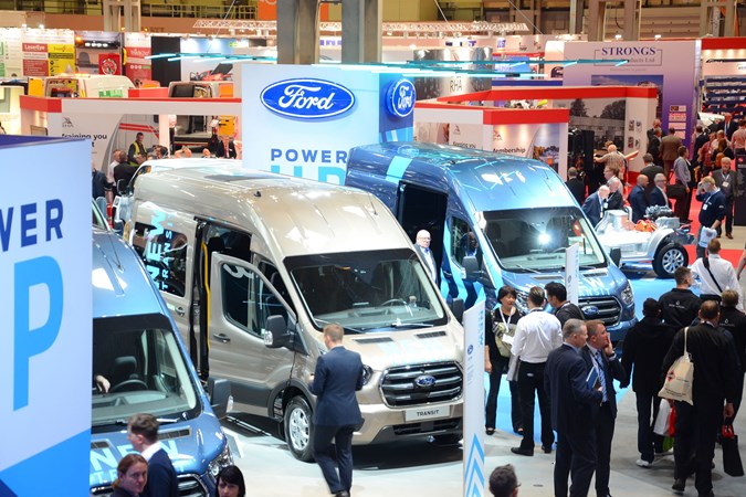 CV Show Ford stand
