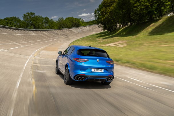 Alfa Romeo Stelvio Quadrifoglio rear three-quarter