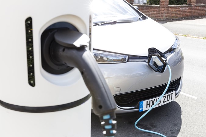 Renault Zoe (2020) being charged up