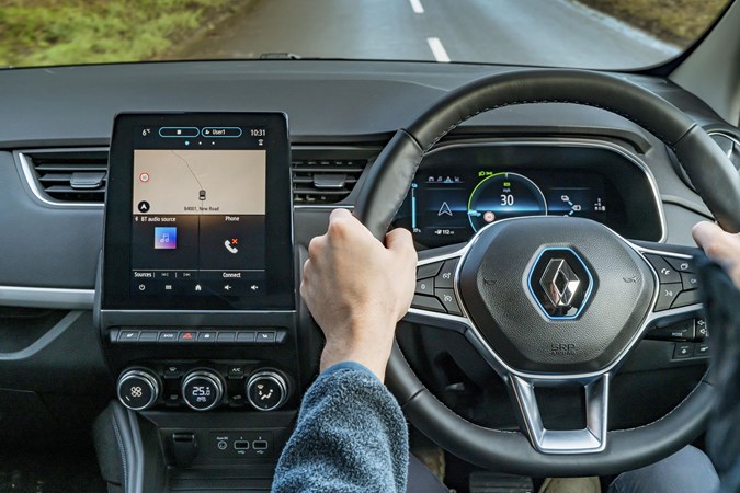 Renault Zoe (2020) interior view, driving