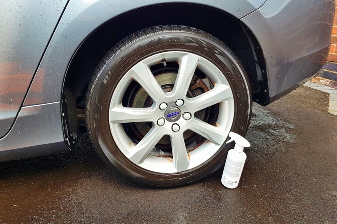 Volvo wheel cleaned after using Nielsen Wheel Cleaner