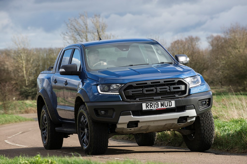 Ford Ranger Raptor vs Isuzu D-Max XTR twin test review - battle of the ...