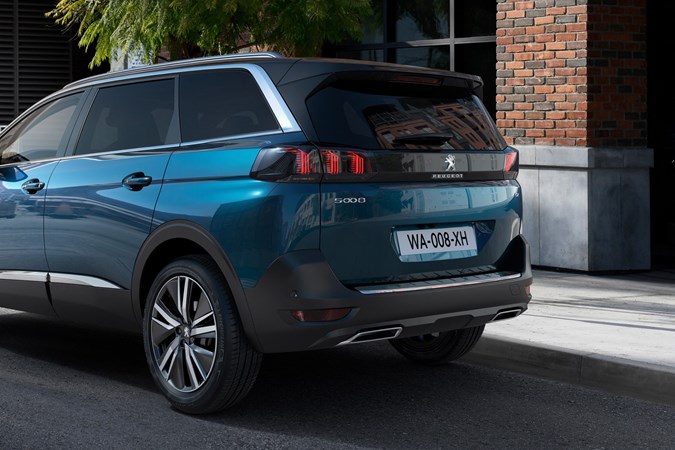 2020 Peugeot 5008 rear