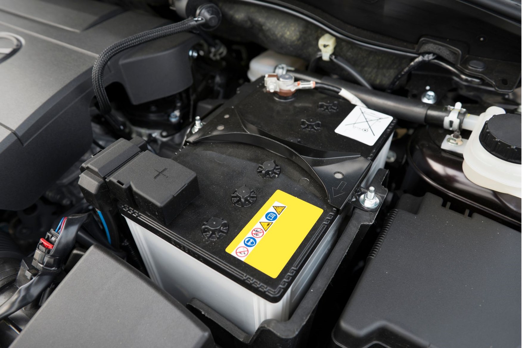 Bosch S5 A08 car battery AGM Start-Stop 12V 70 Ah 760A, Starter batteries, Boots & Marine, Batteries by application