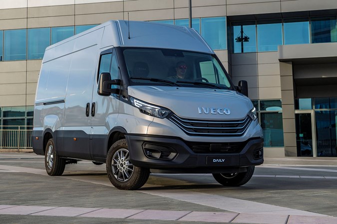 2021 Iveco New Daily satin chrome grille