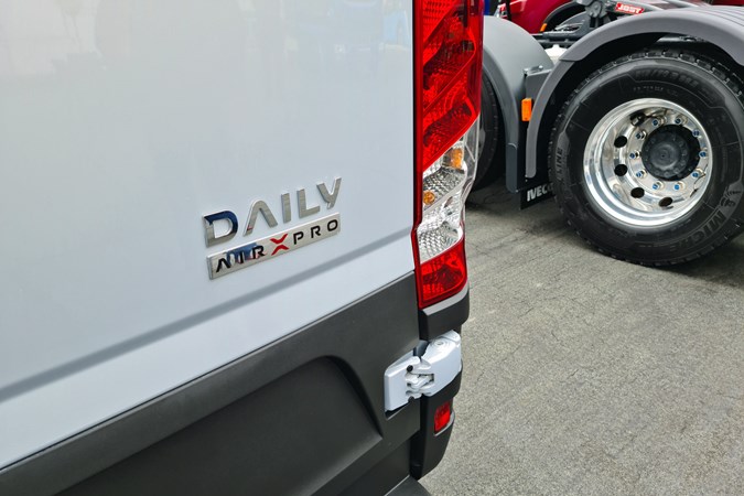 Iveco Daily, 2021 facelift, 2022 Model Year, UK debut at ITT Hub commercial vehicle show, Air-Pro suspension badge on back