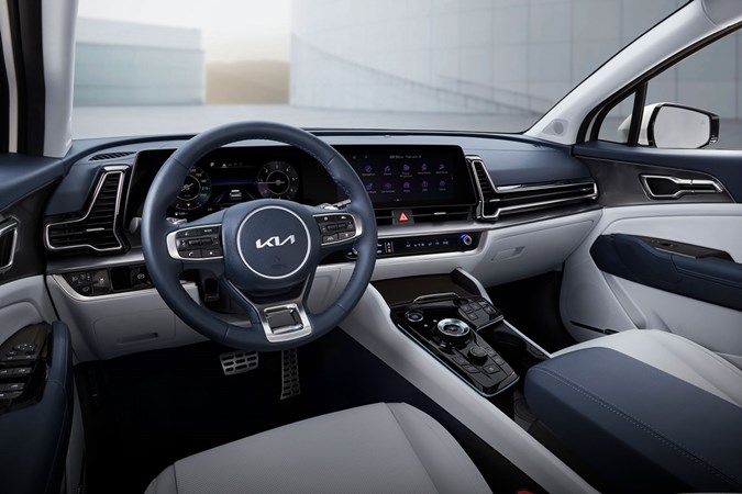 2021 Kia Sportage interior