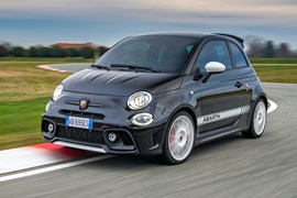 New Abarth 695 Esseesse: fast Fiat 500 revealed