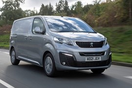 Peugeot Expert updated for 2021, front view