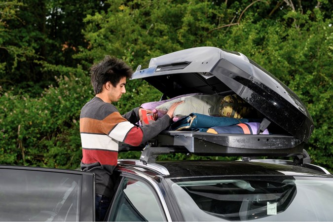 Thule Motion 3L packed by Aaron Hussain
