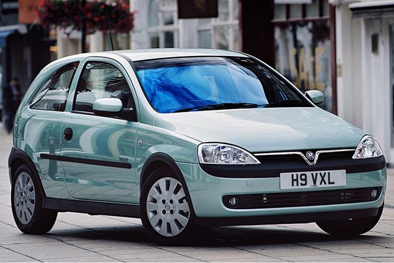Vauxhall Corsa Hatchback (00-04) specifications data