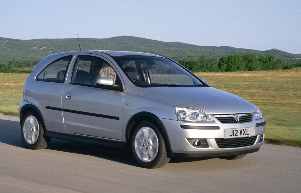 Aplicar Llamarada Tulipanes Used Vauxhall Corsa Hatchback (2003 - 2006) Review | Parkers