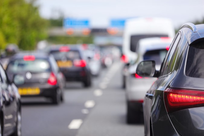 Motorway traffic jam - Is it illegal to undertake
