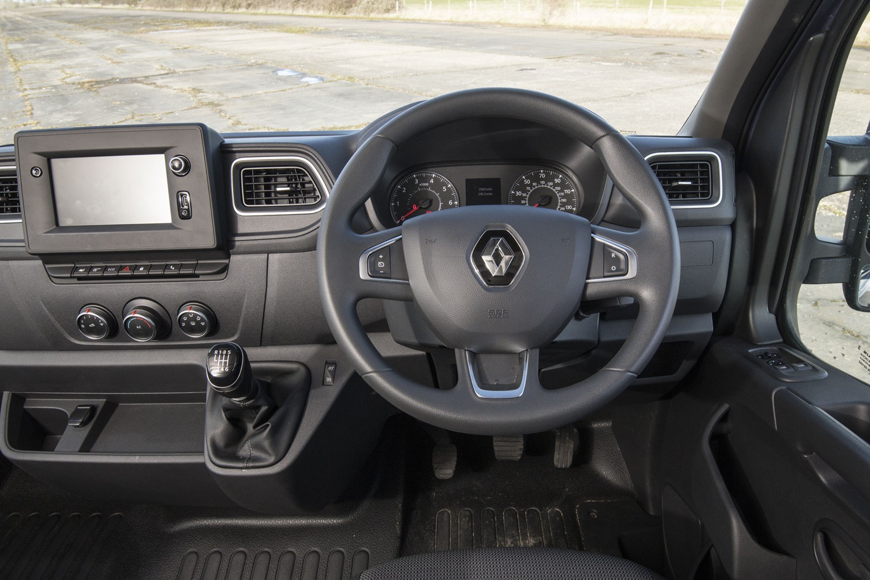 Renault Master review, updated 2019 cab interior, right-hand drive, steering wheel, instrument cluster