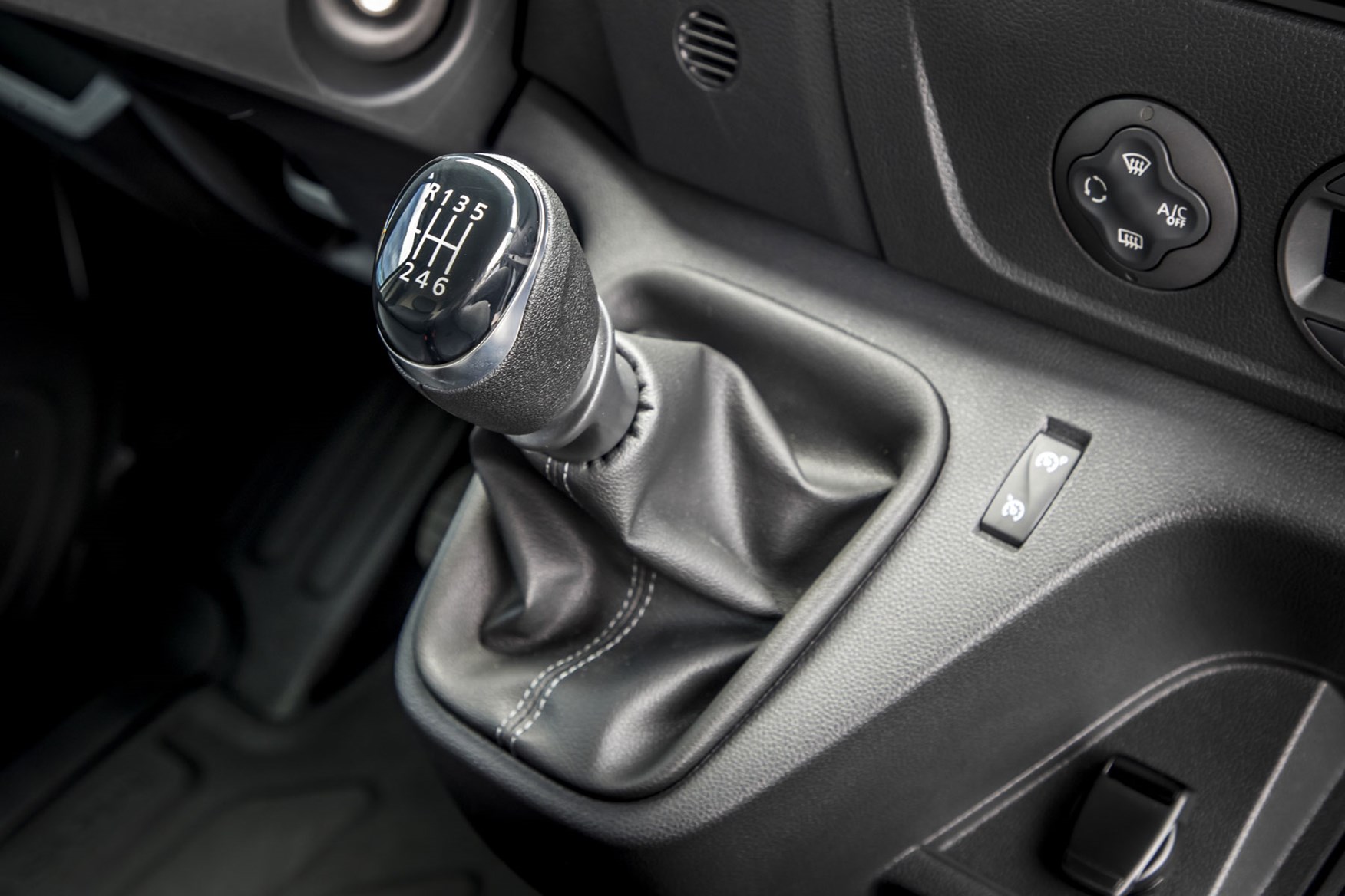 Renault Master review - 2019 facelift model, cab interior showing six-speed manual gearbox