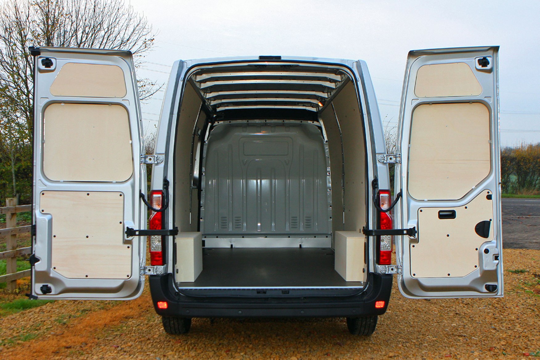 Renault Master Business 2016 review - load area