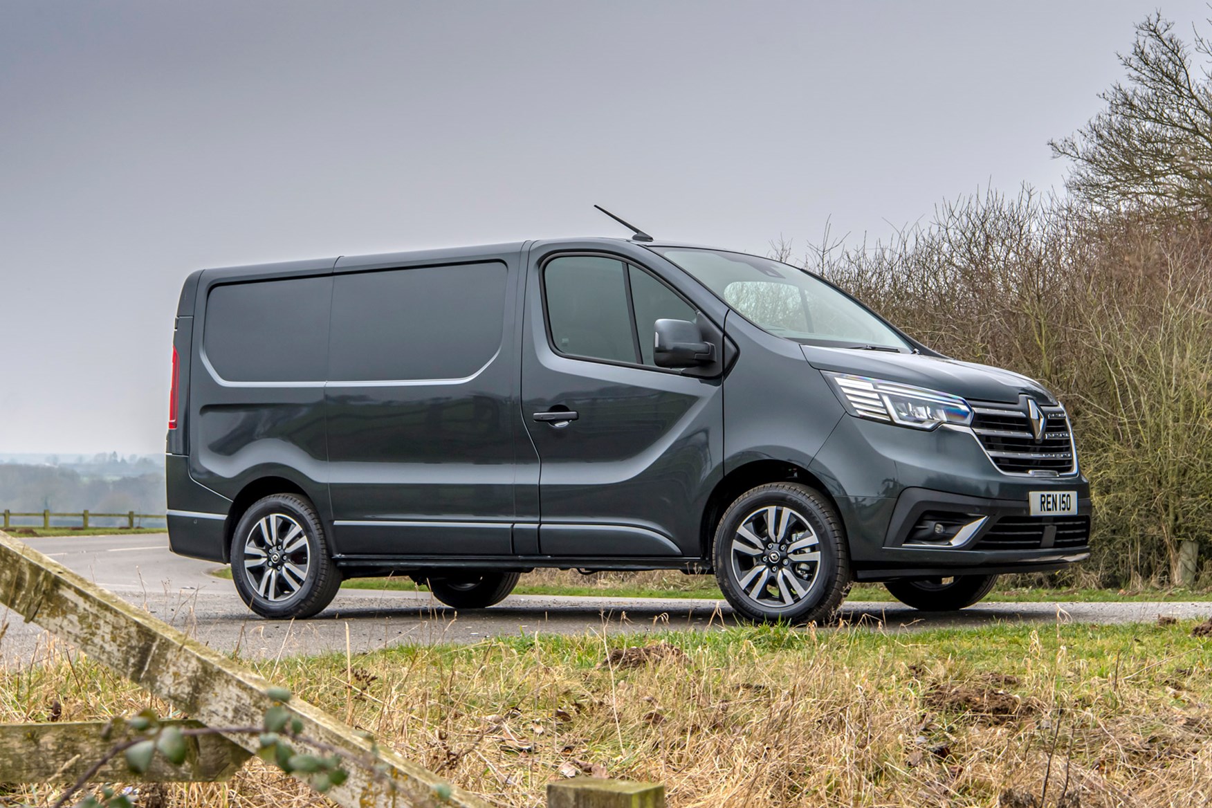 Renault Trafic van review - 2022 facelift model, front, countryside