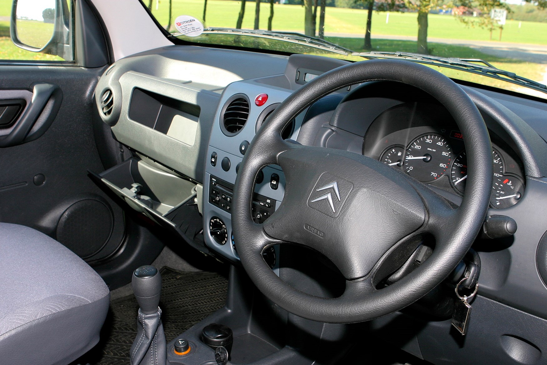 2002-2008 Citroen Berlingo review on Parkers Vans - interior
