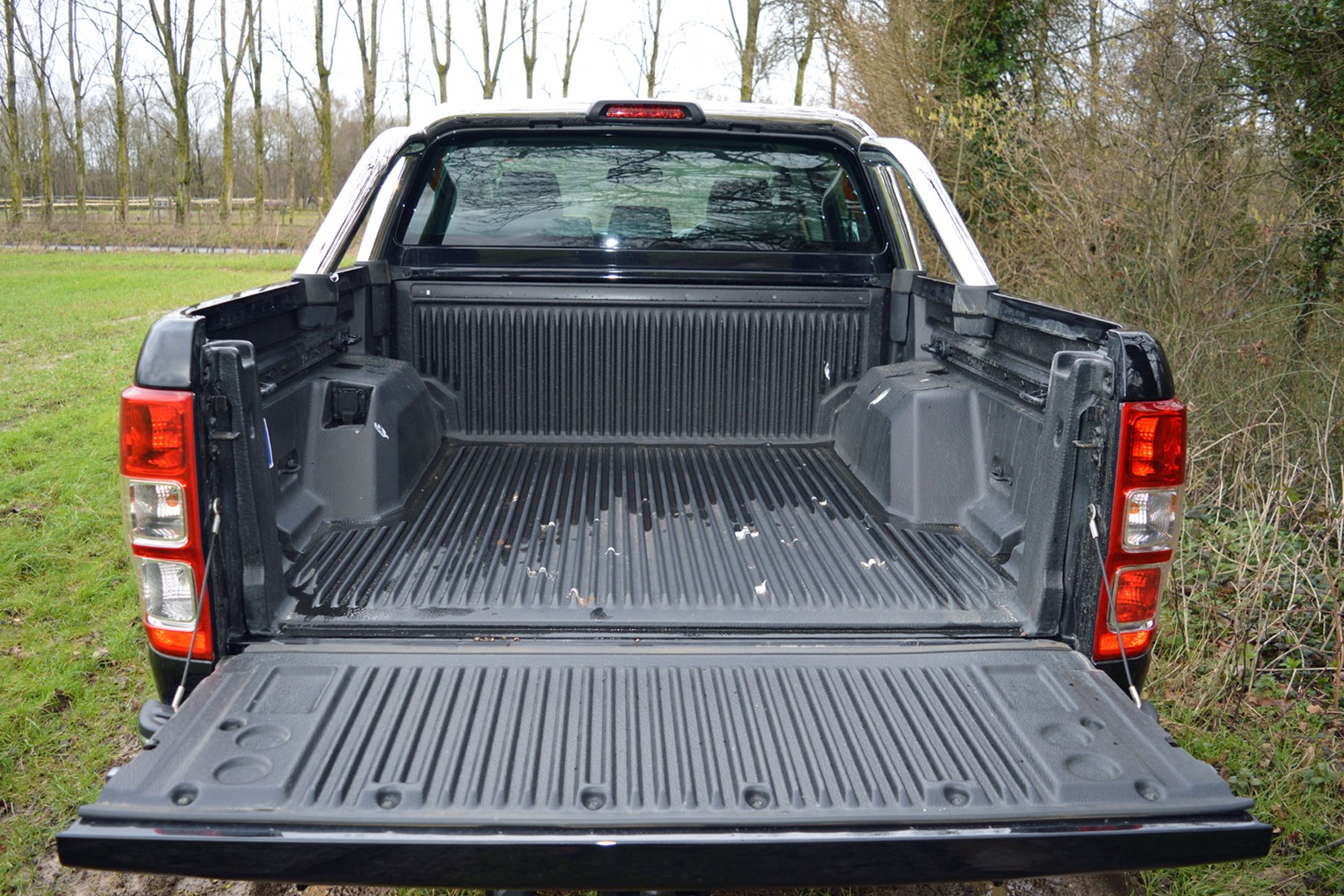 Ford Ranger Limited 3.2 Euro 5 review - load bed