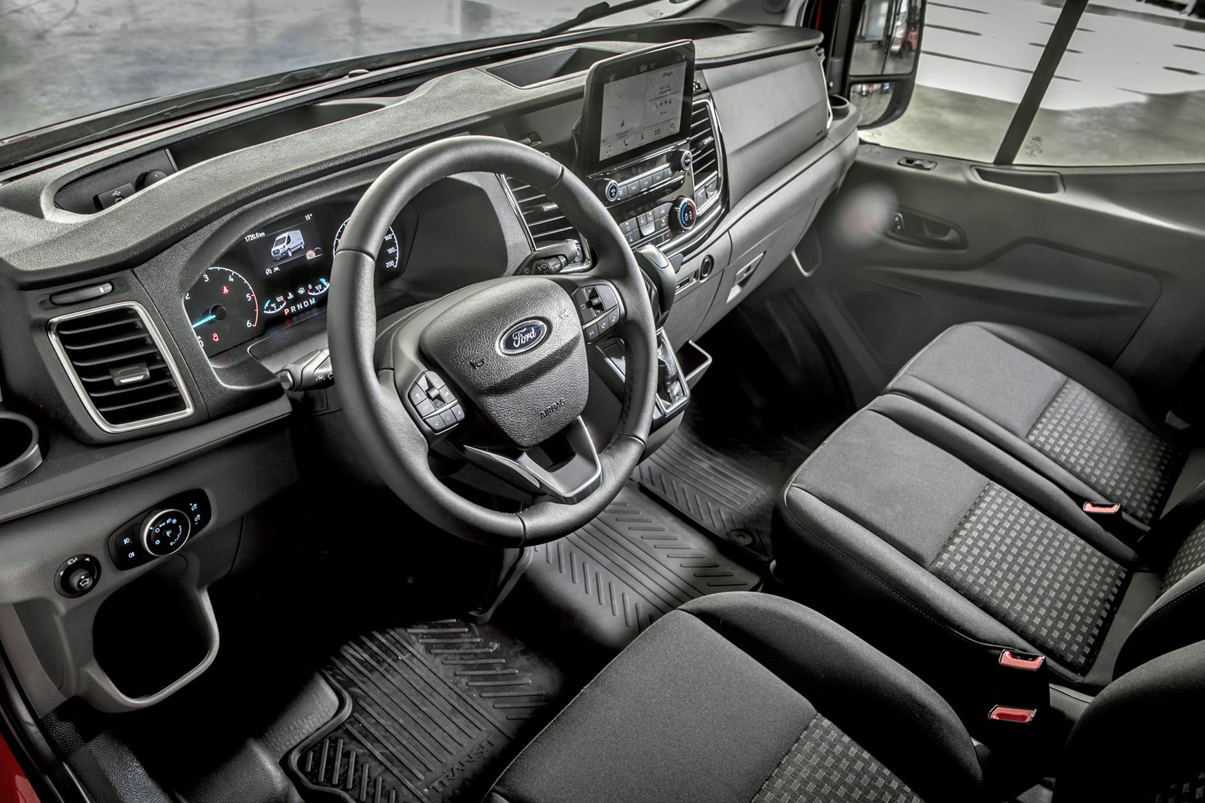 Ford Transit review - 2019 facelift model, dashboard, steering wheel, instrument cluster and Ford Sync touchscreen