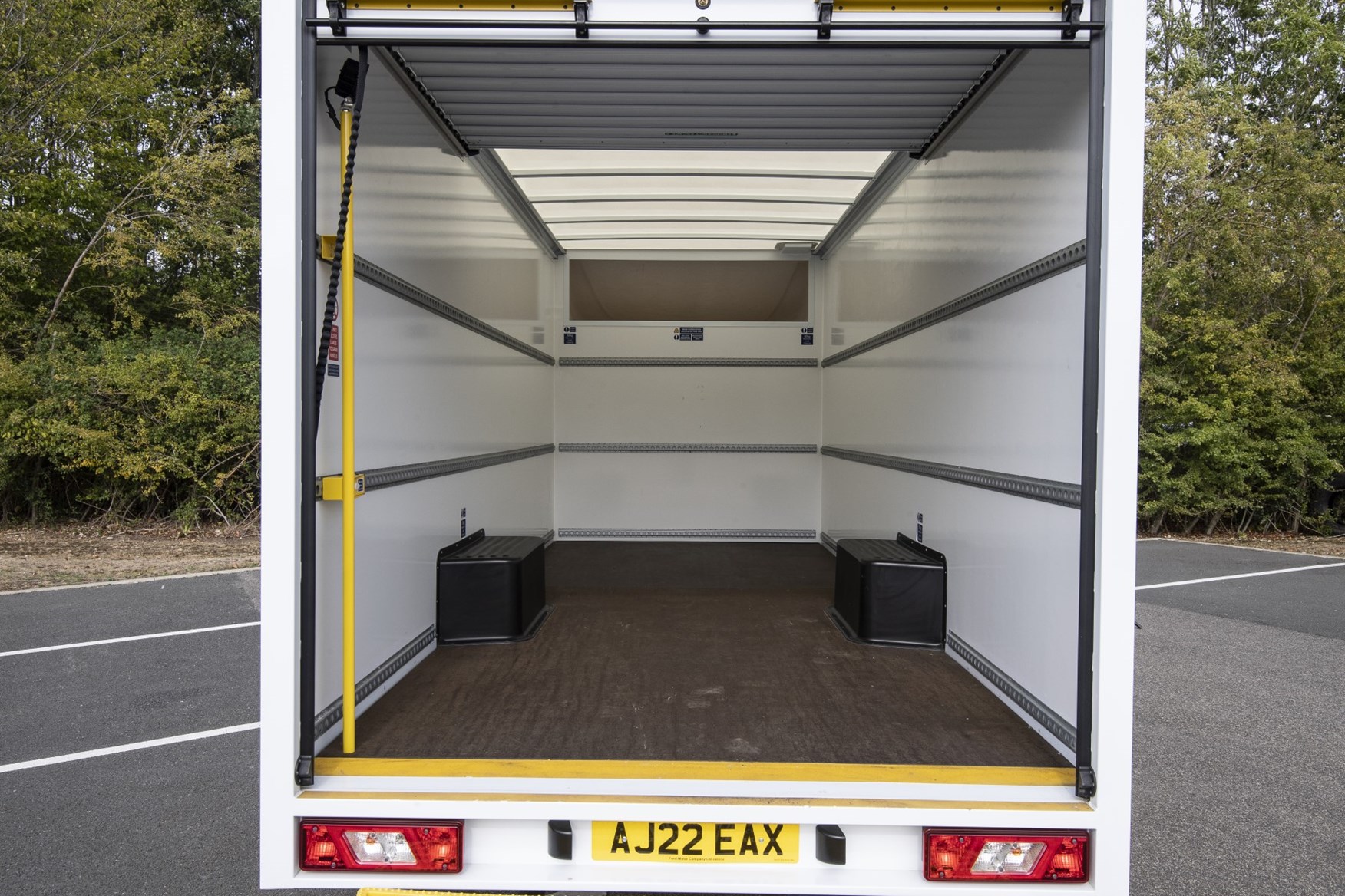 Ford Transit low floor Luton - load area