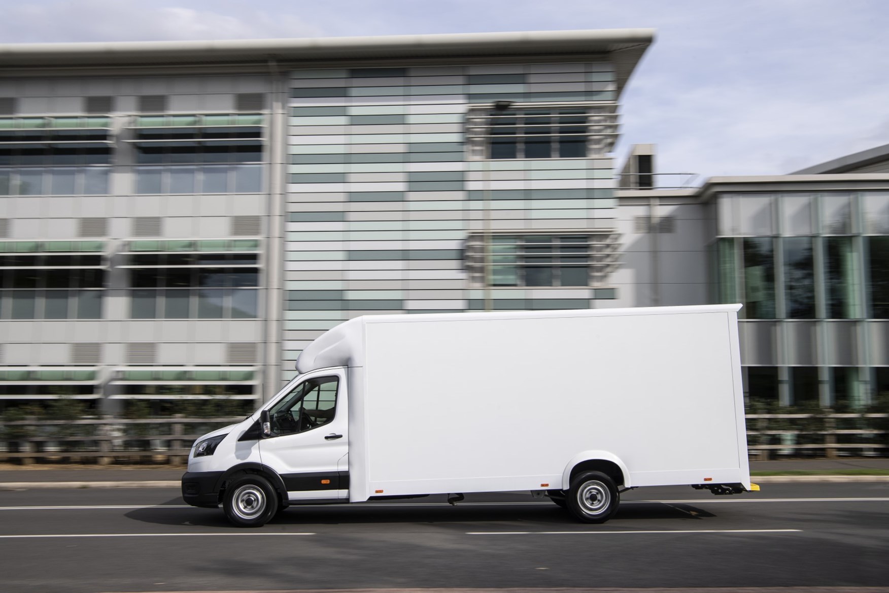Ford Transit low floor Luton - side profile
