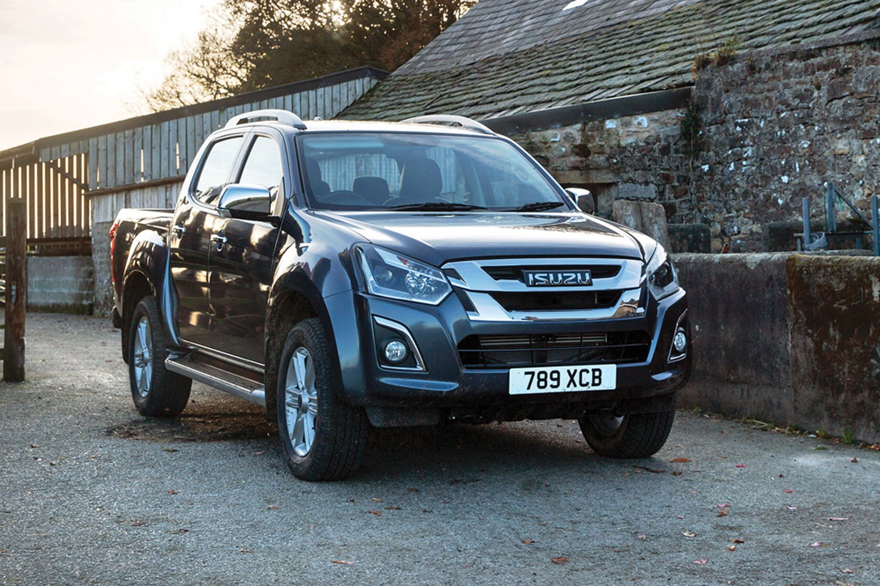 Isuzu D-Max full review on Parkers Vans - exterior