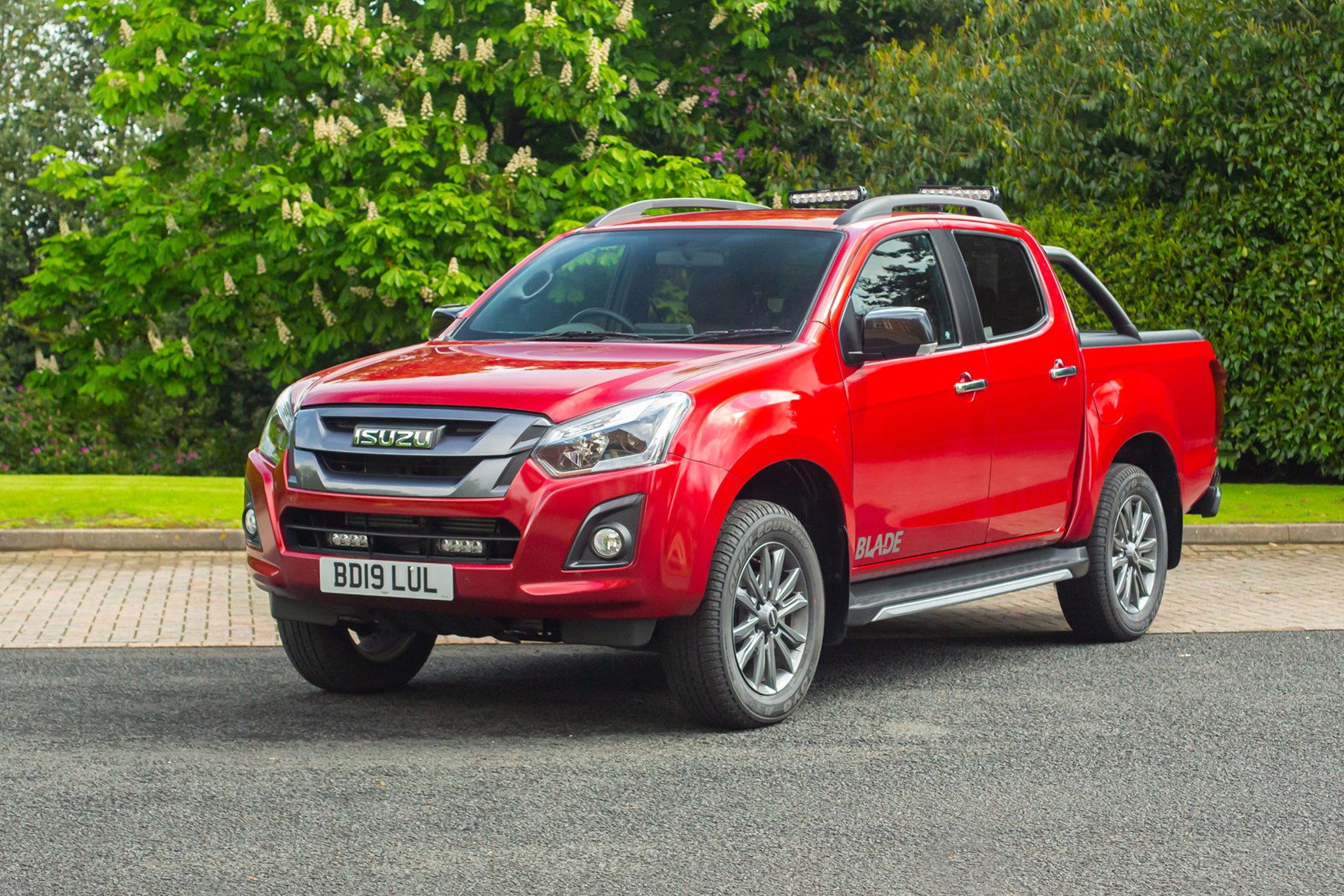 Isuzu D-Max Blade, 2019, red-orange, front view