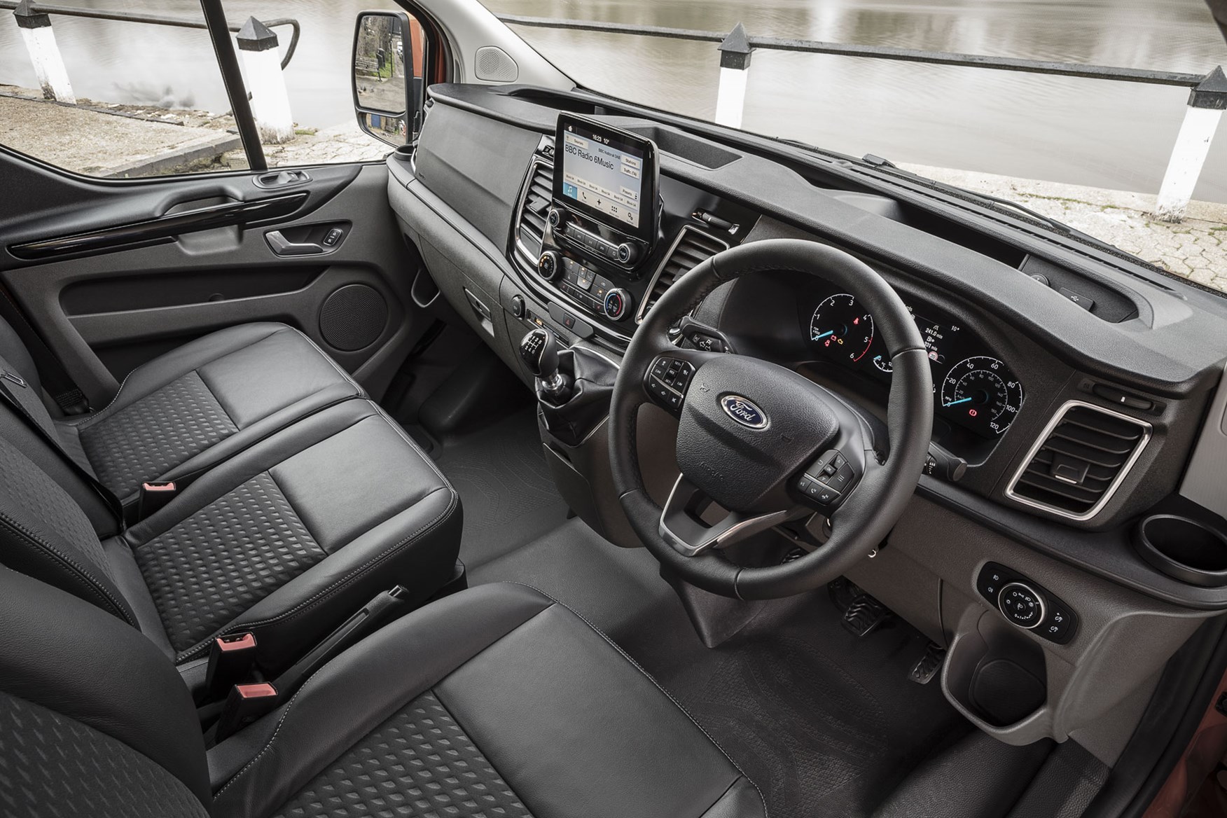 Ford Transit Custom review - 2018 post-facelift cab interior