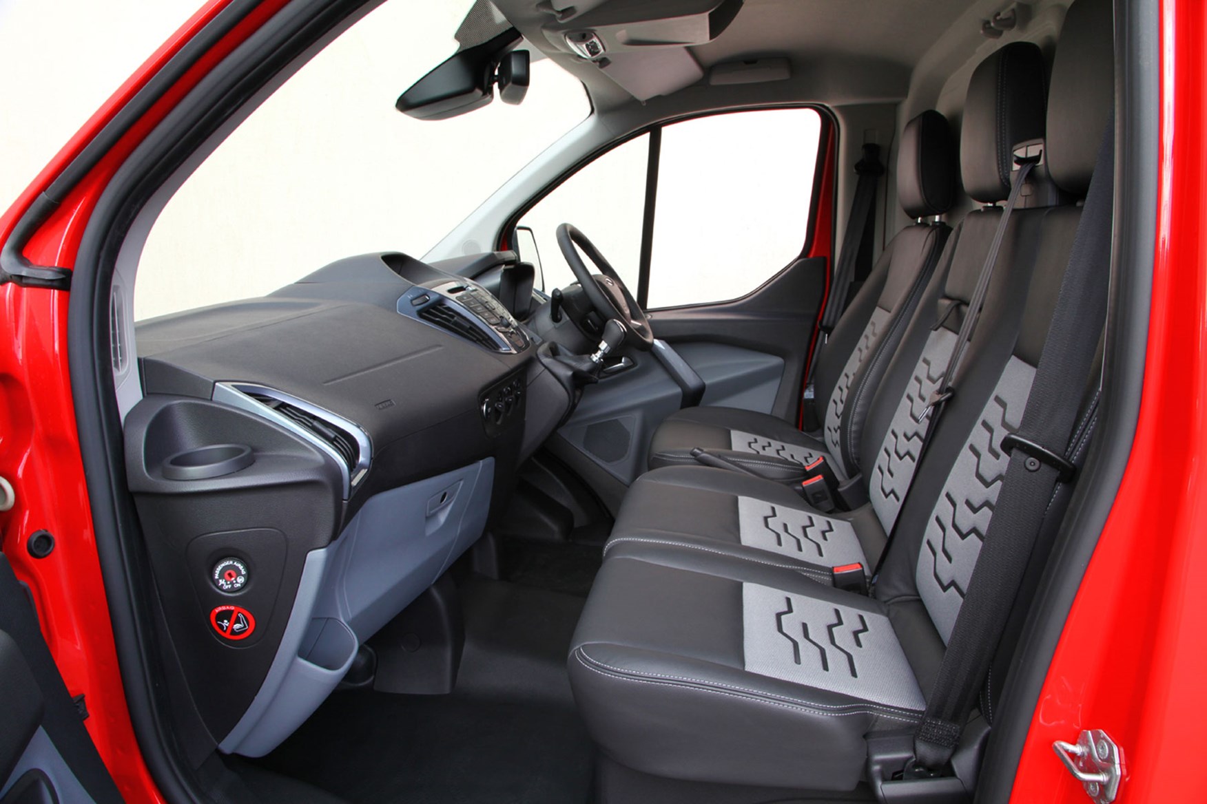 Ford Transit Custom Sport Euro 5 cab interior