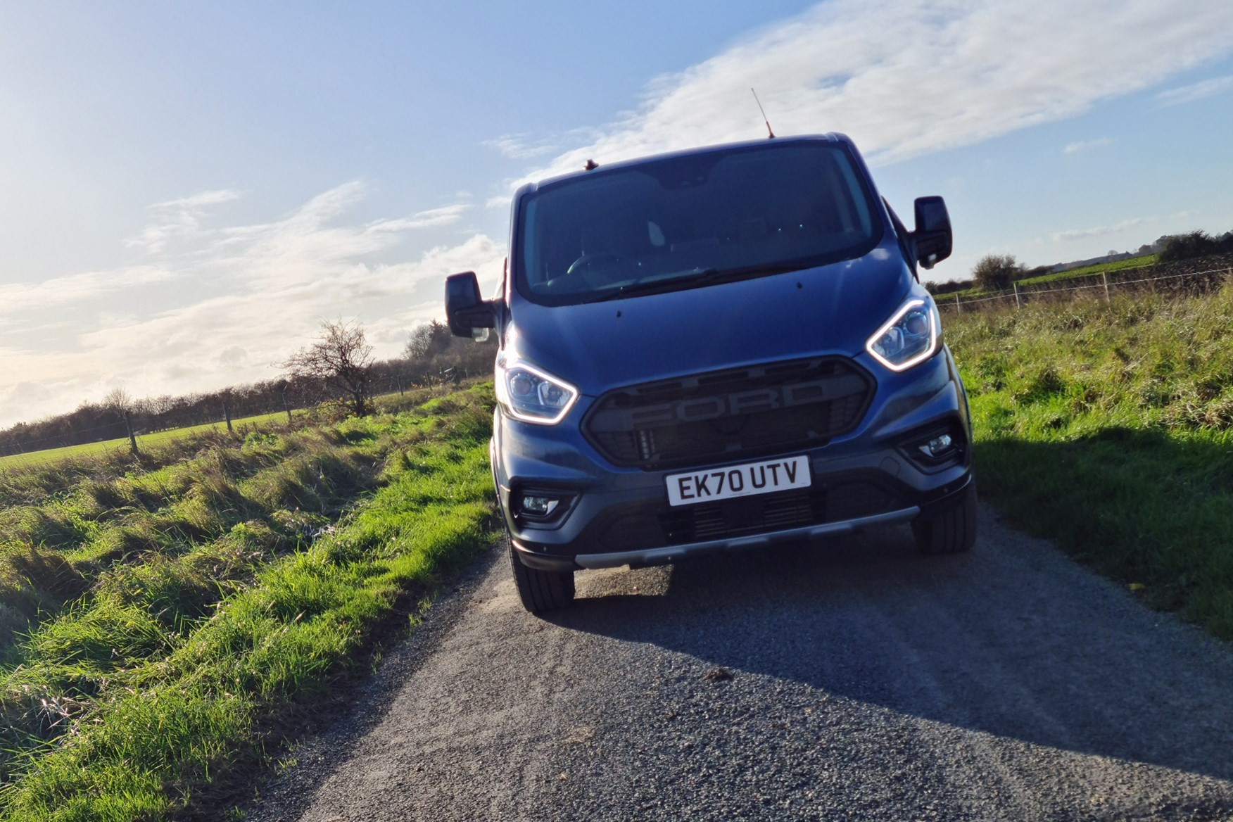 Ford Transit Custom Trail review, L2, DCiV, 2020, dead-on front view, DRLs, FORD grille