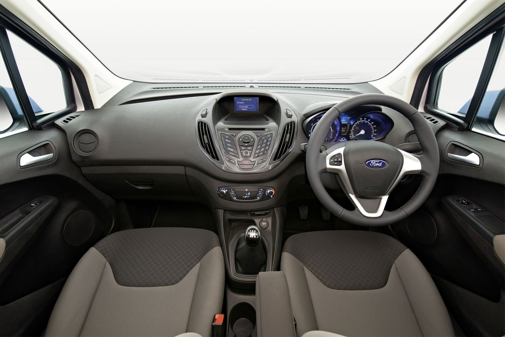 Ford Transit Courier review - cab interior pre facelift