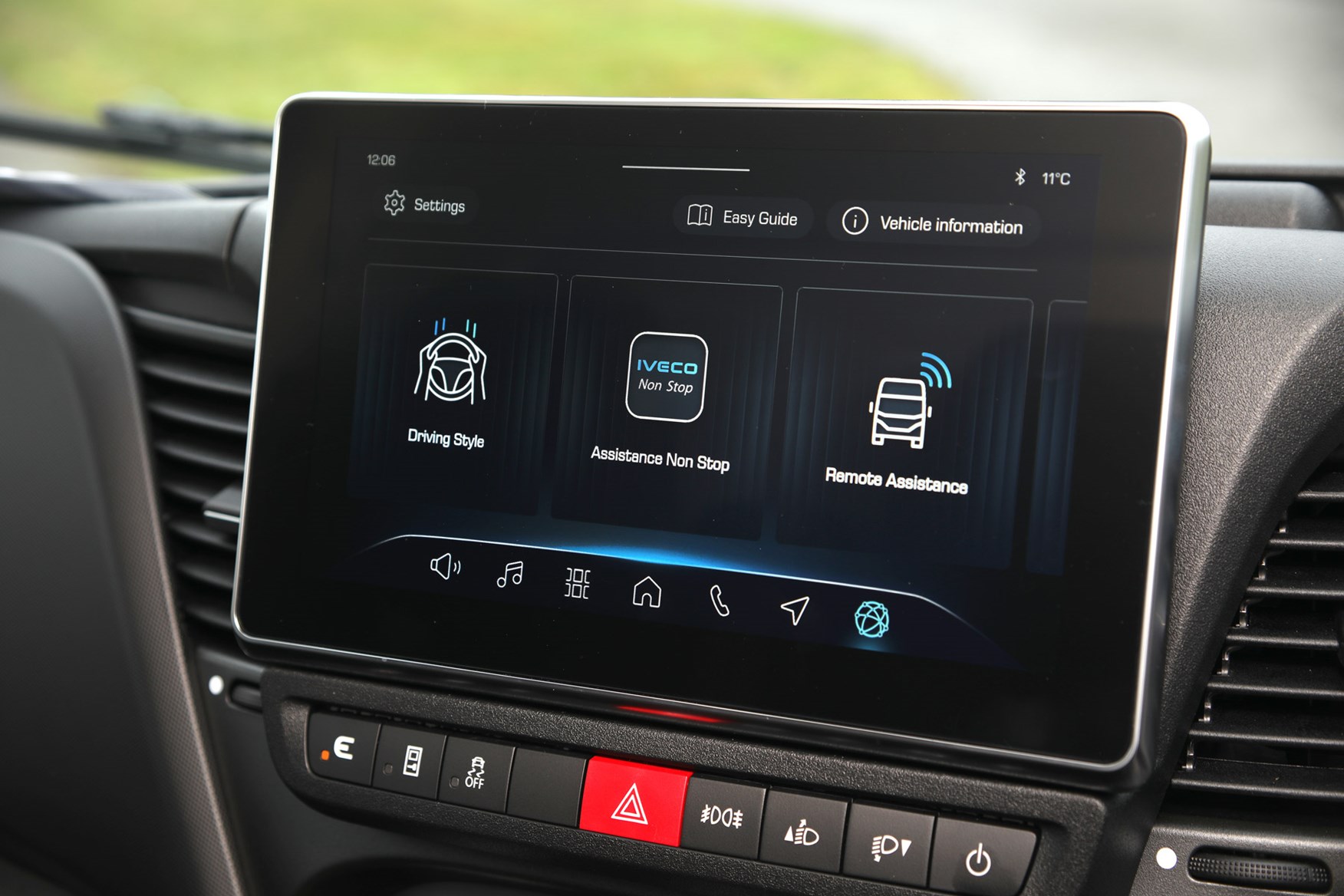 Iveco Daily review - MY24, new infotainment screen