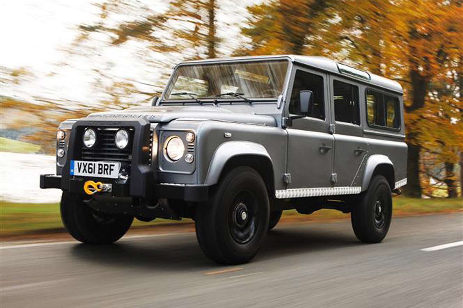 Land Rover Defender 2007-2016 review on Parkers Vans - 110 exterior