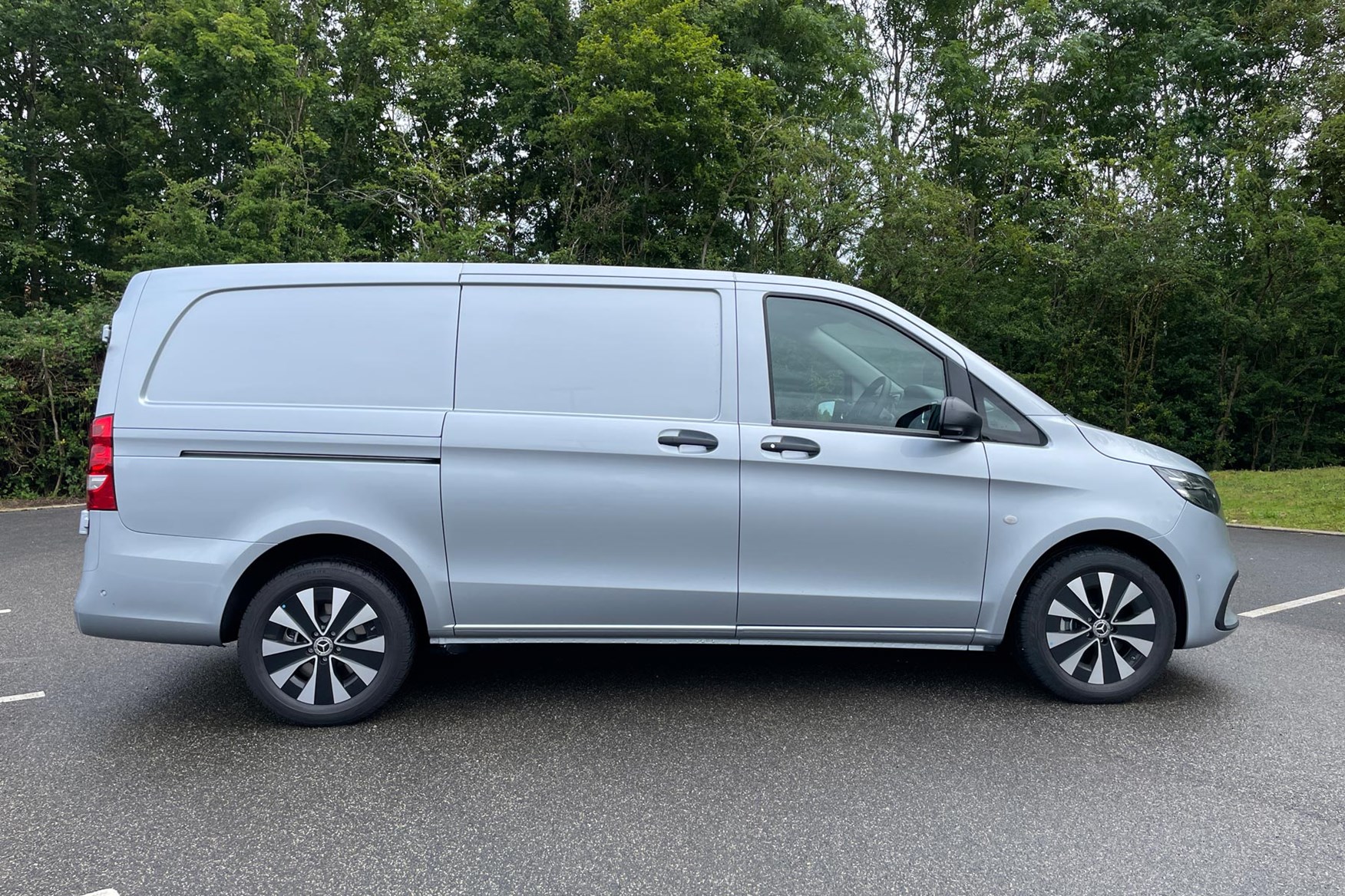 There are visual and spec changes for the 2024 Vito facelift.