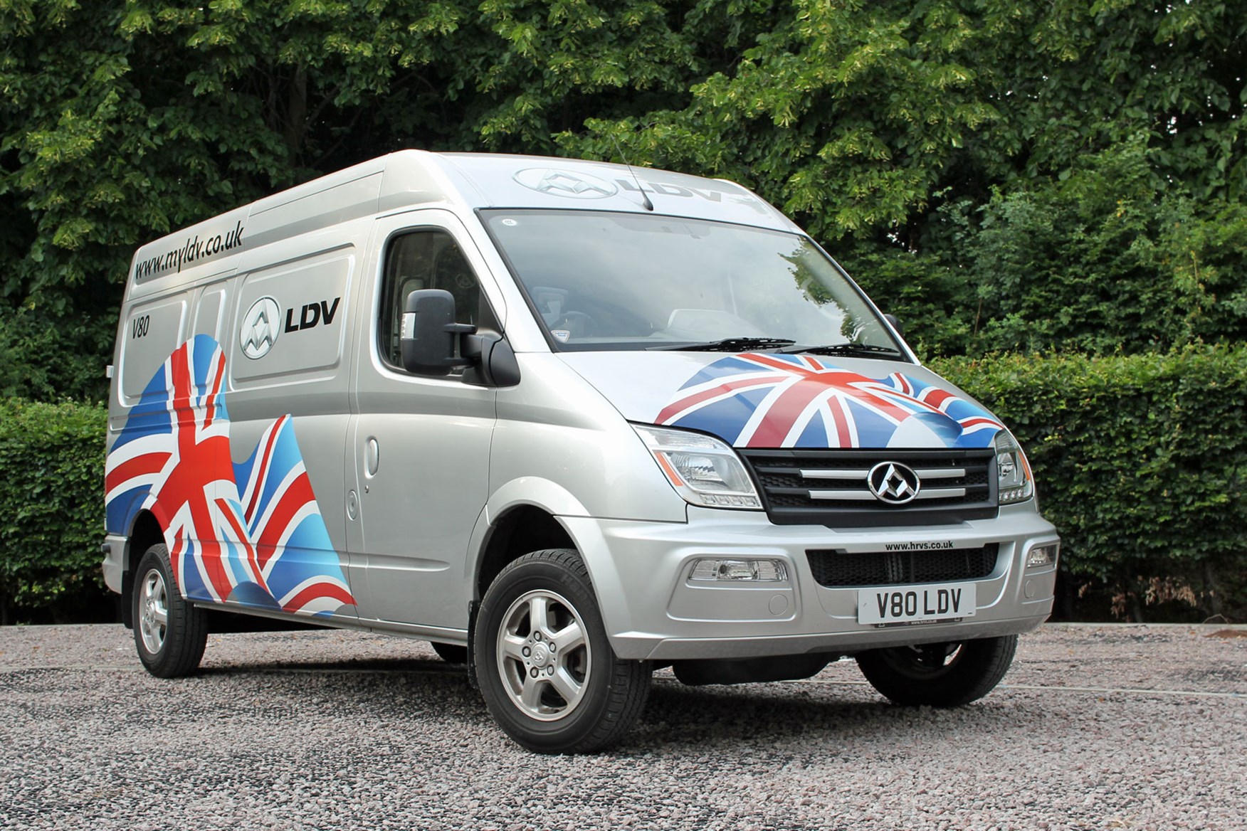 LDV V80 review - pre-facelift, front view, silver with Union Jack graphics