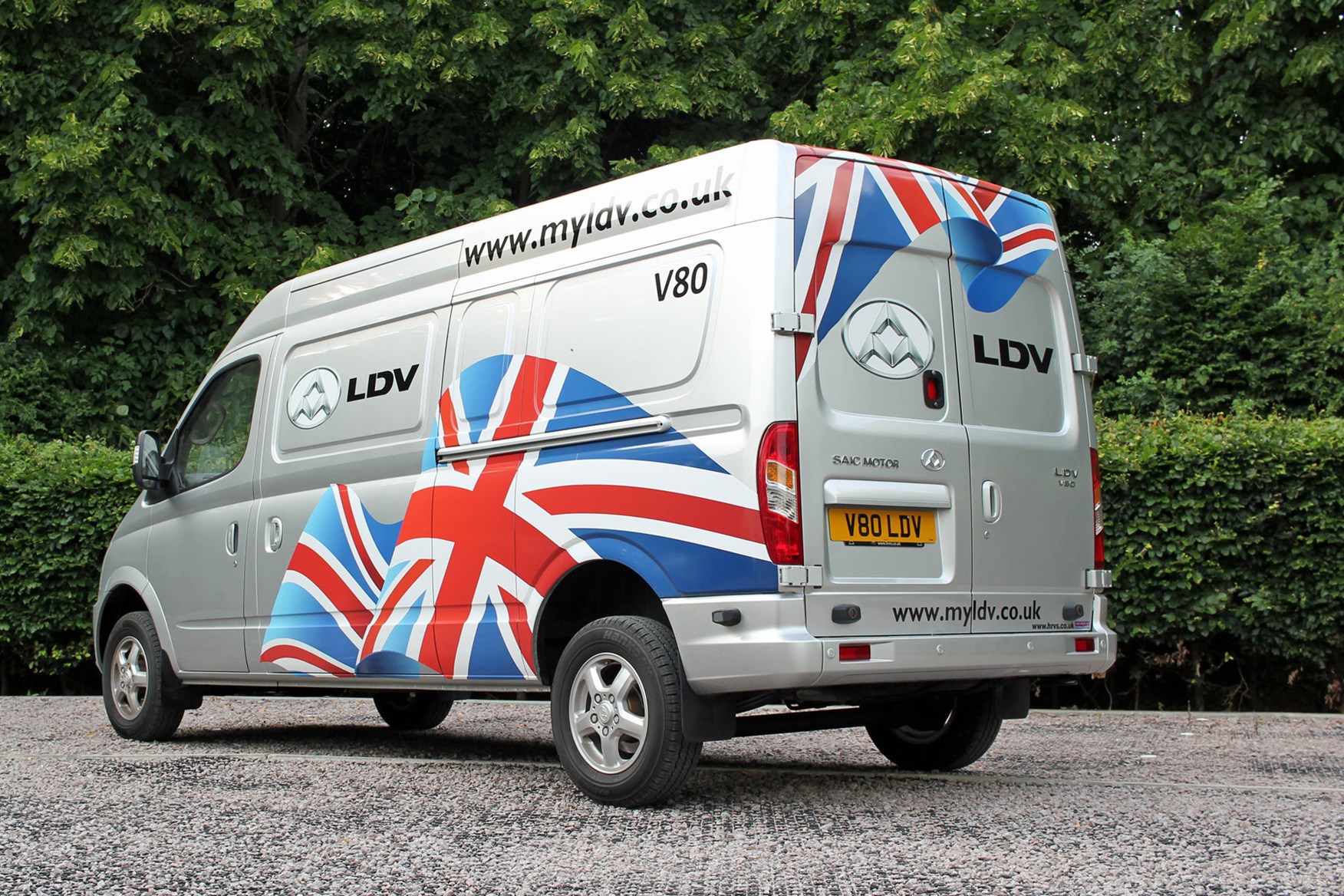LDV V80 review - pre-facelift, rear view, silver with Union Jack graphics