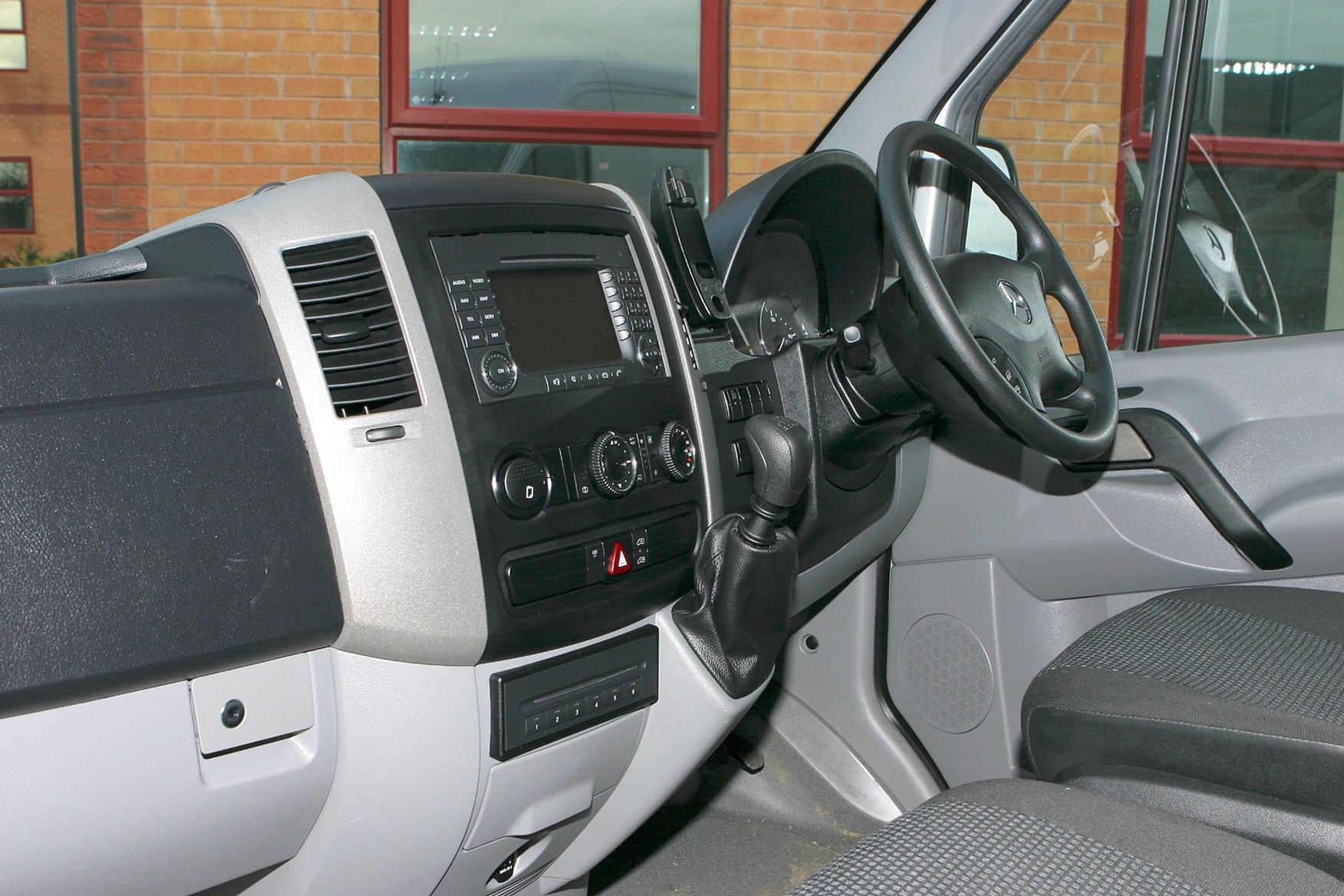 Mercedes-Benz Sprinter 2006-2013 review on Parkers Vans - cabin, interior