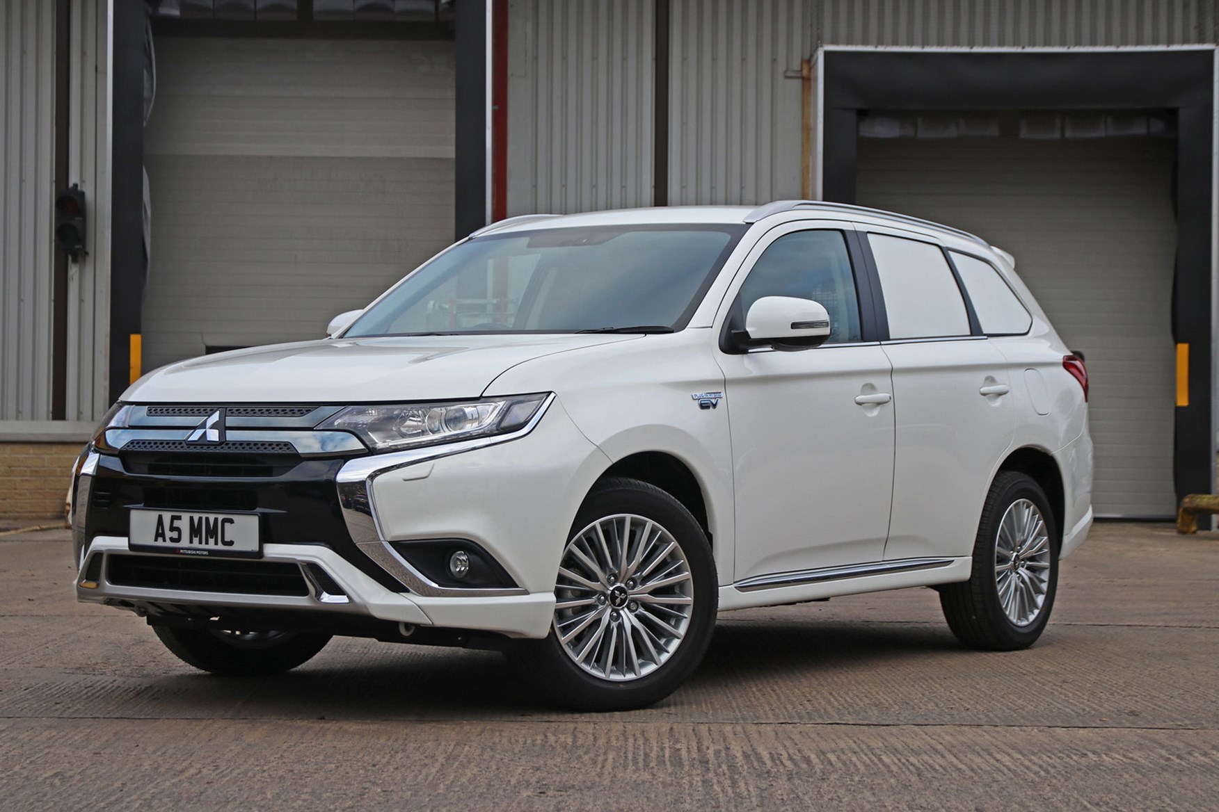 Mitsubishi Outlander Commercial 4x4 van review - 2019 PHEV front view, white