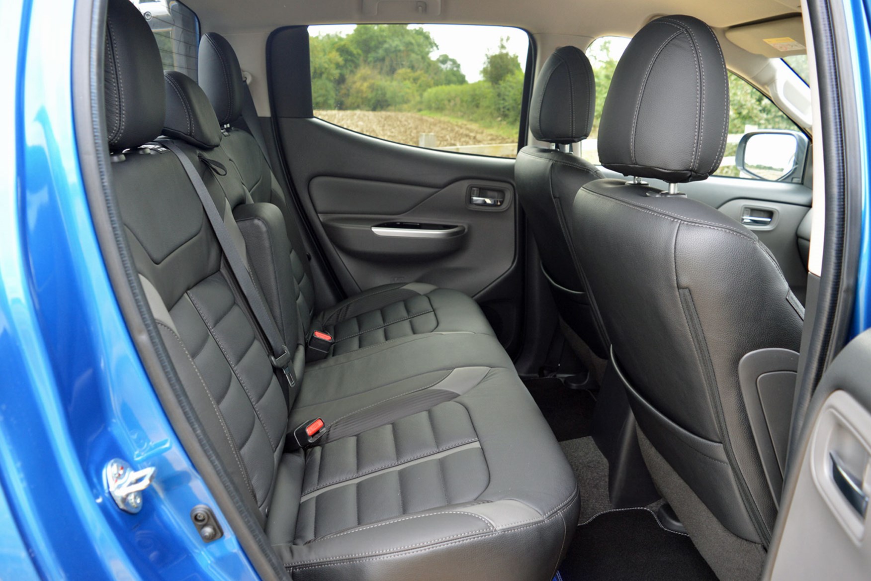 Mitsubishi L200 review, rear seats